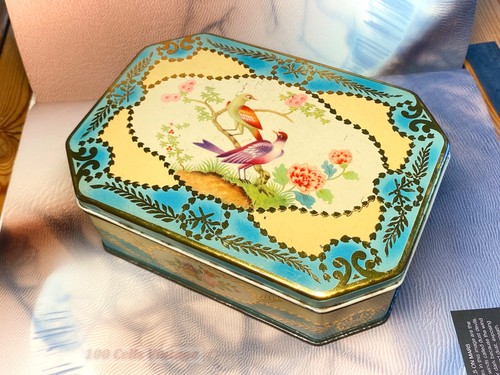 Peek frean blue gold - blue, exotic